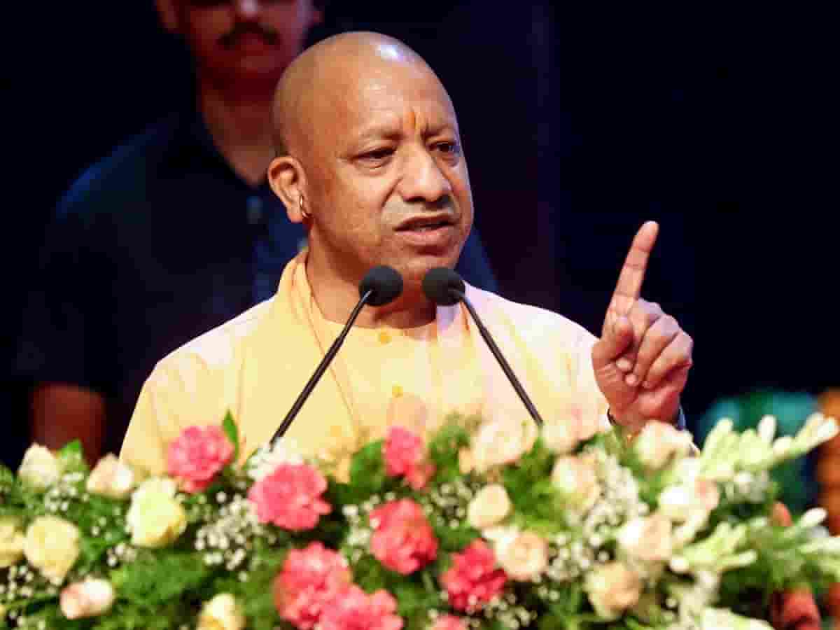 'दोनों युवराजों को क्या पता गर्मी और बरसात की पीड़ा...', ऑस्ट्रेलिया-यूएस दौरे को लेकर अखिलेश-राहुल पर बरसे सीएम योगी, राम मंदिर विवाद पर भी दिया बड़ा बयान