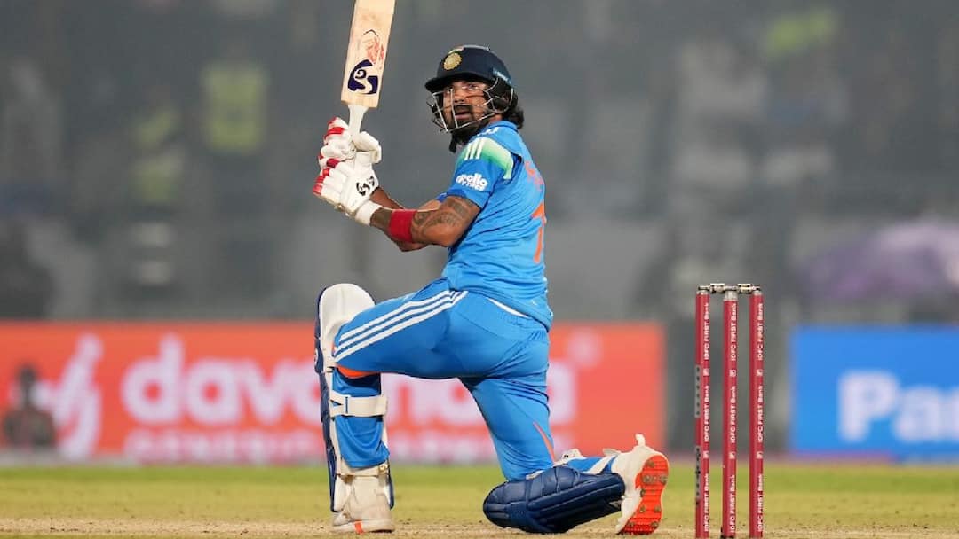 IND vs ENG 2nd ODI: केएल राहुल अचानक प्लेइंग इलेवन से क्यों हुए बाहर? कप्तान शुभमन गिल ने किया हैरान करने वाला खुलासा, इस खतरनाक बल्लेबाज को मिला मौका