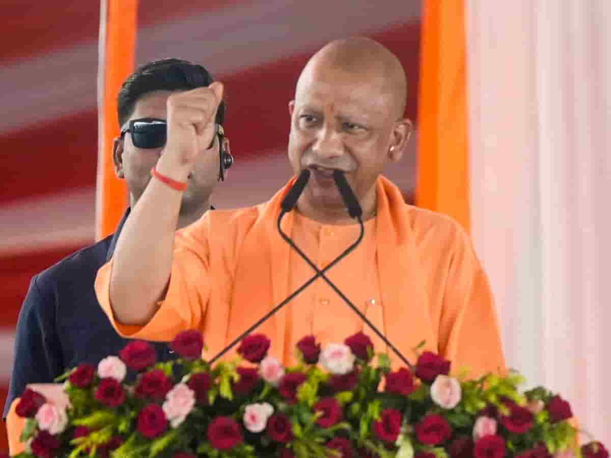 यूपी विधानसभा चुनाव से पहले BJP का बड़ा 'बूथ अभियान': CM योगी गोरखपुर से देंगे जीत का मंत्र, 995 करोड़ के विकास कार्यों की सौगात
