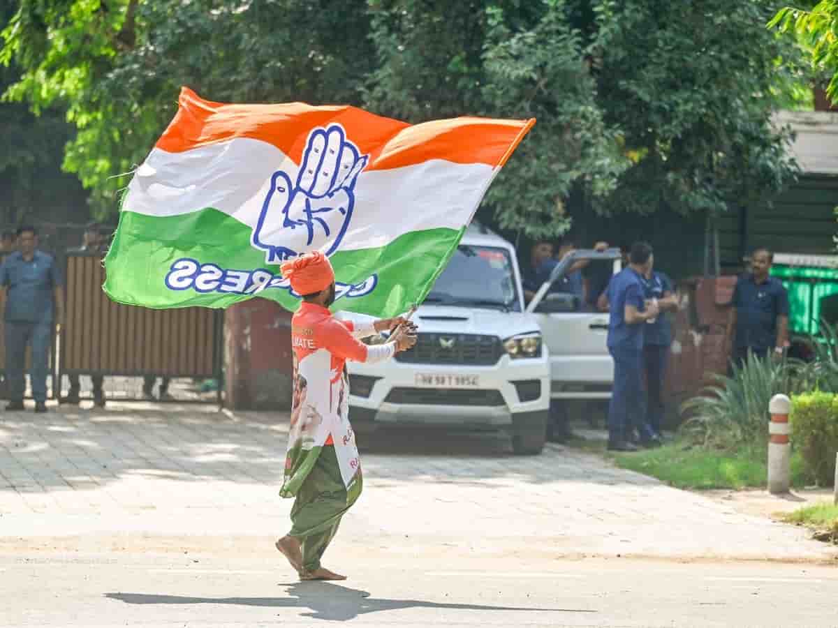 यूपी कांग्रेस में बड़ा फेरबदल: सभी पुराने सहप्रभारी हटाए गए, 6 नए चेहरों को मिली कमान; पूर्व आईपीएस डॉ. बीपी अशोक ने भी थामा हाथ