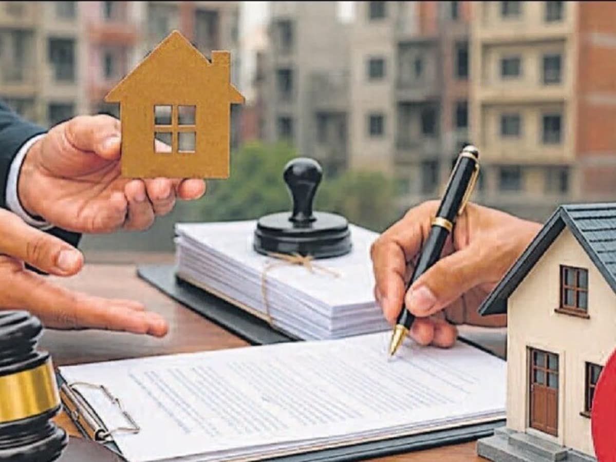 बड़े बेटे का होता है पिता की प्रॉपर्टी पर पूरा हक? जानिए क्या कहता है भारतीय संपत्ति कानून और उत्तराधिकार के नियम