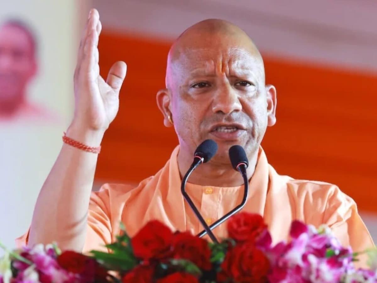 'सपा फिर दंगा करवाना चाहती है, मुजफ्फरनगर के दंगाइयों को सीएम आवास में सम्मानित करने वाले आजम को गृह मंत्री बनाने का देख रहे सपना', शिवपाल के ऐलान पर सीएम योगी का तीखा पलटवार