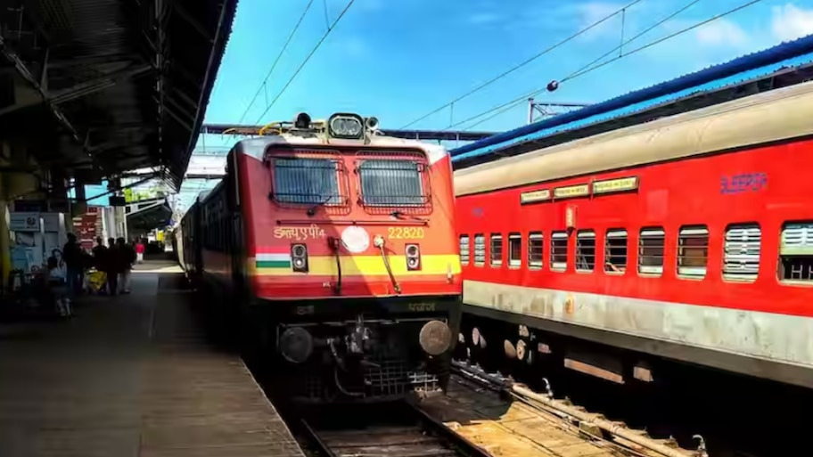 कैबिनेट मीटिंग का बड़ा फैसला: ₹13,000 करोड़ के इंफ्रास्ट्रक्चर प्रोजेक्ट्स को मिली हरी झंडी, देश में बनेंगी 4 नई रेलवे लाइन और एक मेगा हाईवे