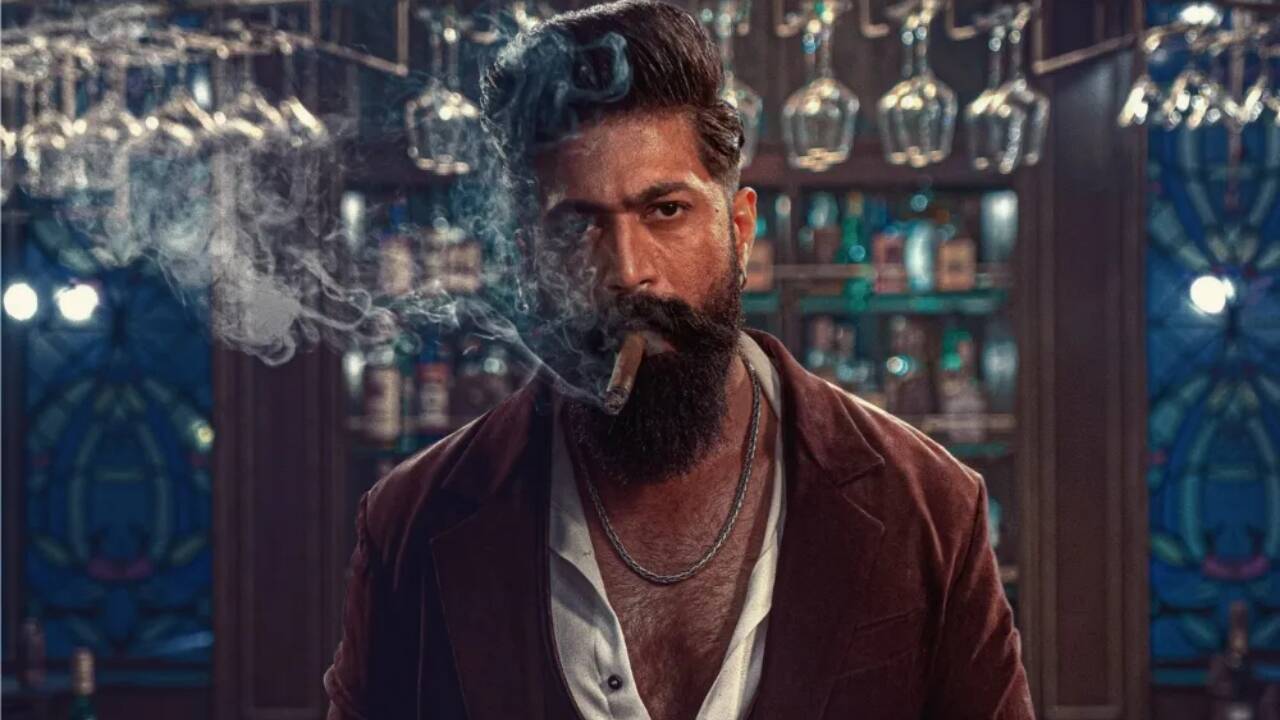Yash Toxic Ticket Price: रॉकिंग स्टार यश की 'टॉक्सिक' के टिकट ने उड़ाए होश, ₹2200 के पार पहुंची कीमत; धुआंधार एडवांस बुकिंग से मची तबाही