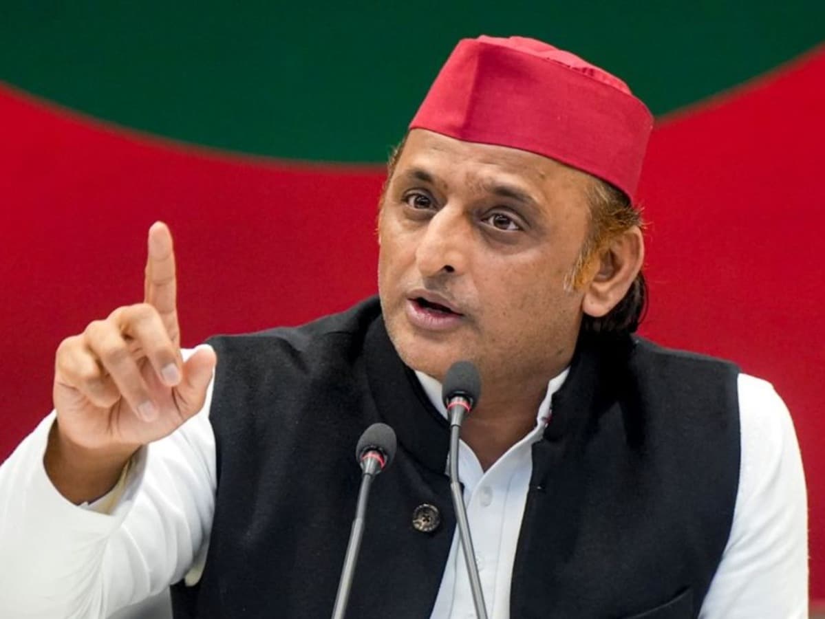 'सपा कभी क्यों नहीं टूटी? क्योंकि 5 सांसद एक ही परिवार के थे': अखिलेश यादव ने बताए परिवारवाद के फायदे, खरीद-फरोख्त के दावों की उड़ाईं धज्जियां
