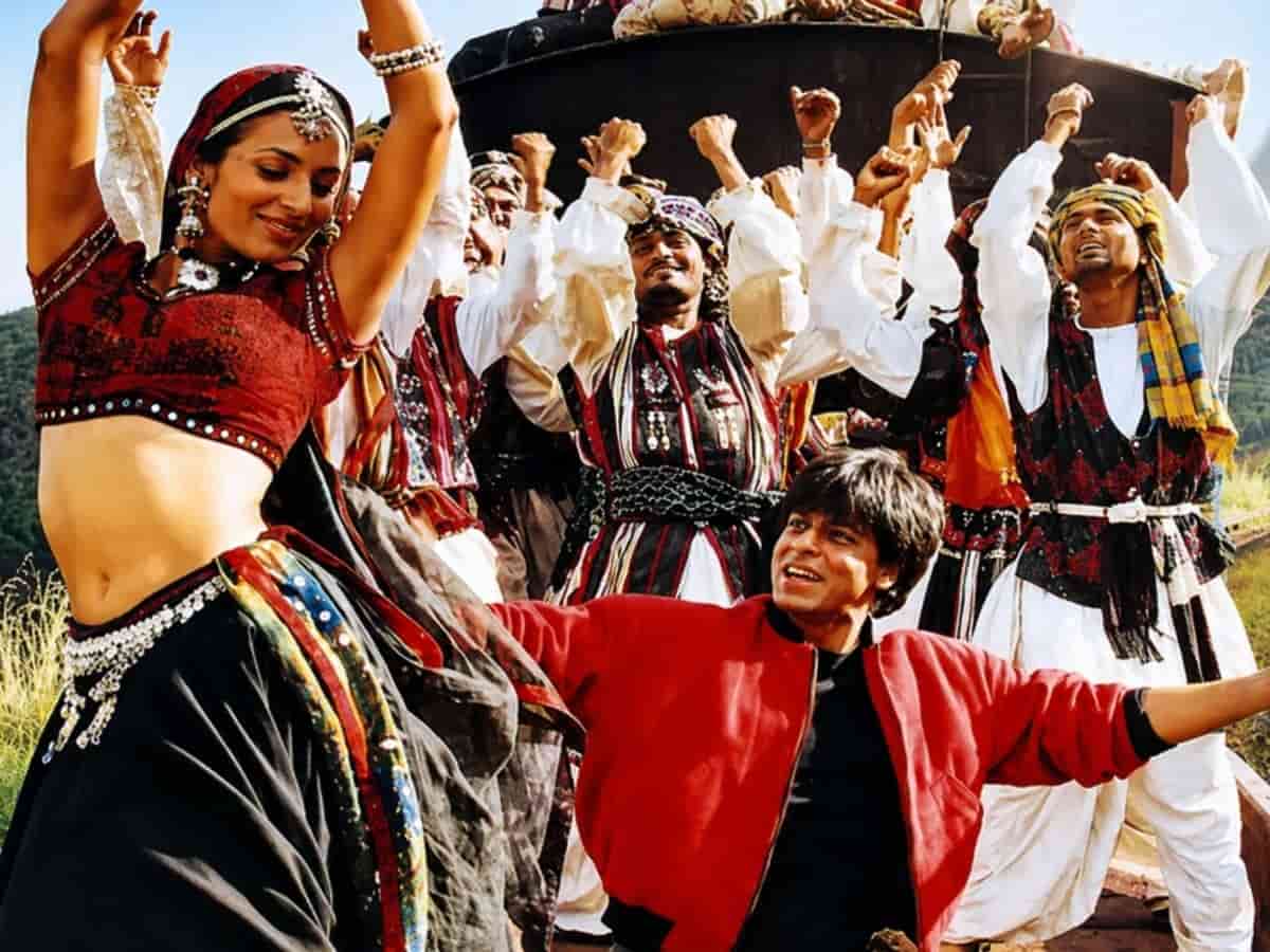 चलती ट्रेन की छत पर रचा गया था इतिहास, जानिए किस महान गीतकार की कलम से निकला शाहरुख खान के करियर का सबसे आइकॉनिक गाना 'छैयां छैयां'