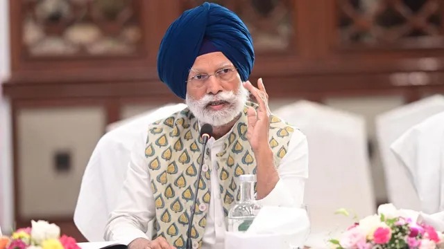 पंजाब कांग्रेस का 'जनता का घोषणापत्र' मिशन: 11 सितंबर से अमृतसर से होगी शुरुआत, 3 महीनों में हाईकमान को सौंपा जाएगा 2027 चुनाव का मास्टर प्लान