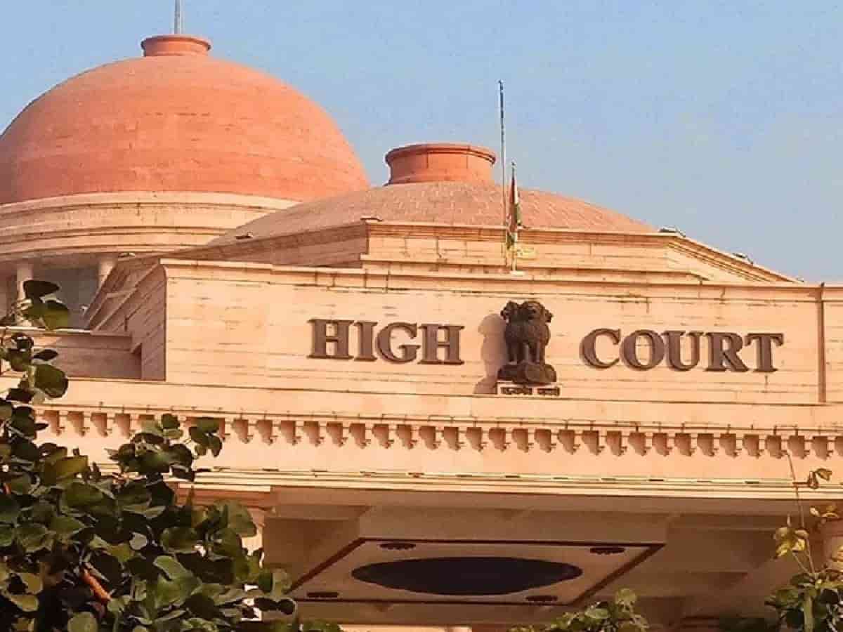 ग्राम पंचायतों से अवैध कब्जा हटाने पर हाईकोर्ट का बड़ा हथौड़ा: बेदखली के लिए लंबी और पेचीदा कानूनी प्रक्रिया की जरूरत नहीं