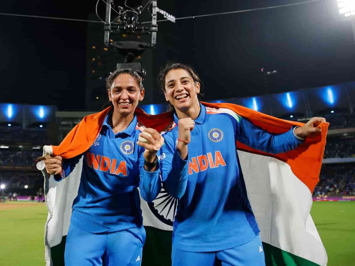 हांगकांग को 137 रन से रौंदकर सेमीफाइनल में पहुंचने के बाद स्मृति मंधाना और दीप्ति शर्मा पर दिल खोलकर बोलीं कप्तान हरमनप्रीत कौर