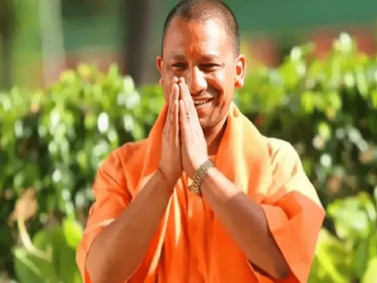 कुशीनगर में नारायणी नदी का तटबंध टूटने से हाहाकार: ग्राउंड जीरो पर पहुंचे CM योगी