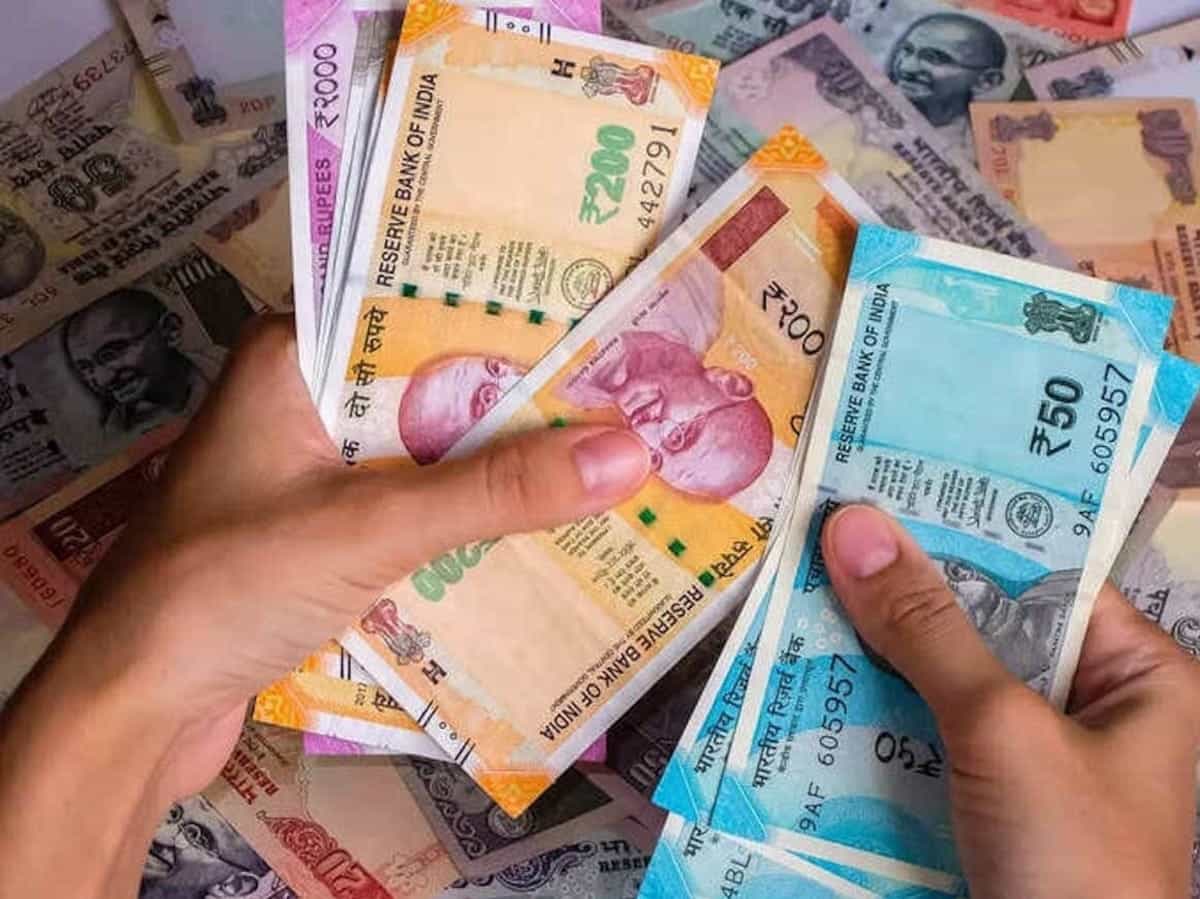 पहले ही दिन निवेशकों को मिला 82% का बंपर रिटर्न, ₹34 का शेयर ₹62 पर लिस्ट होकर बना रॉकेट
