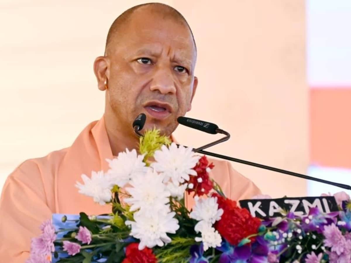 अयोध्या आइए, आमने-सामने चुनाव लड़िए: 2027 को लेकर सीएम योगी का अखिलेश को खुला चैलेंज