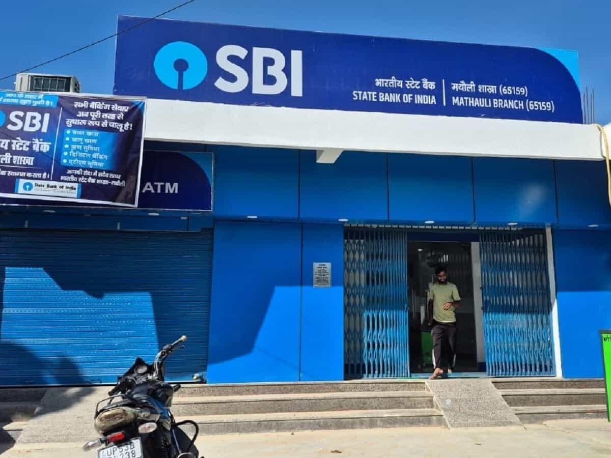 SBI का लोन आज से हुआ महंगा: MCLR, EBLR और RLLR में 25 बेसिस प्वाइंट तक की बढ़ोतरी