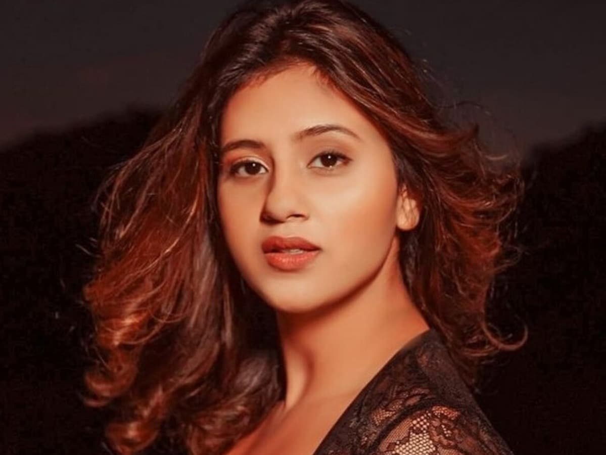 इवेंट में 'कच्चा बादाम' बजते ही भड़कीं अंजलि अरोड़ा, बीच में छोड़ा शो; बोलीं- आर्टिस्ट की इज्जत करना सीखो