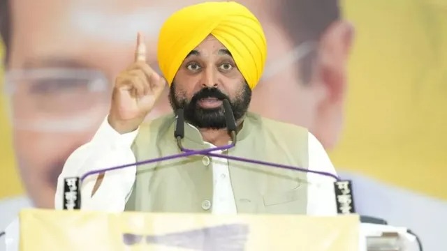 '500 साल बाद भी युवाओं के रोल मॉडल रहेंगे भगत सिंह', CM मान बोले- सरकारें आती-जाती हैं, सिर्फ काम याद रहता है