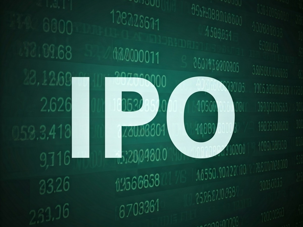 Jio IPO के शोर में दबा पारस हेल्थकेयर का इश्यू: पहले दिन ठंडा रिस्पॉन्स, GMP 78 से गिरकर ₹35 पर आया