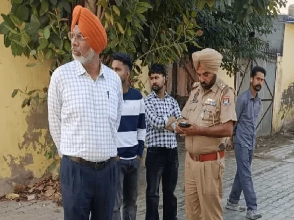 मोगा में सनसनीखेज खूनी खेल: घर के बाहर खड़े 4 युवकों पर स्कॉर्पियो सवारों ने बरसाईं गोलियां