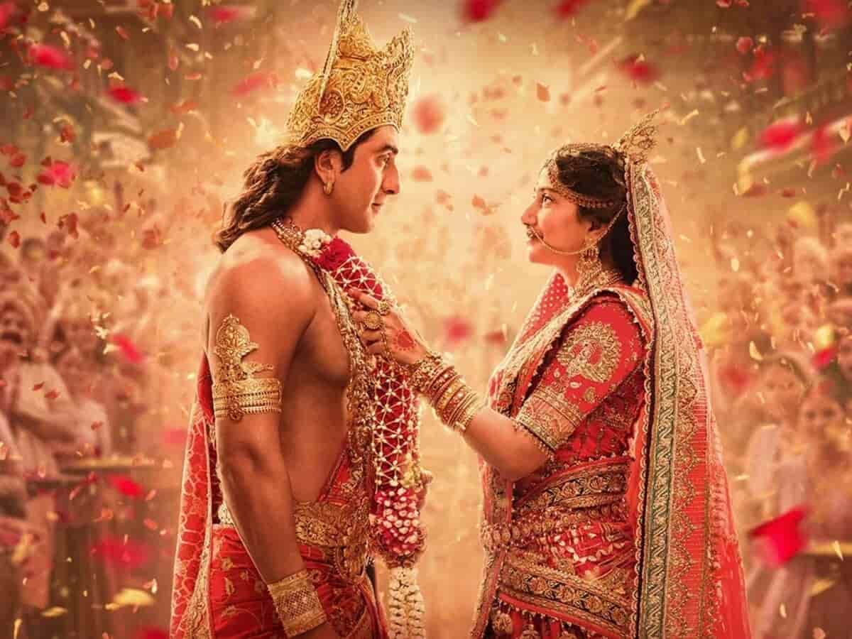 करवाचौथ पर 'रामायण' के नए गाने 'जुड़ी जोड़ी' ने जीता दिल, लेकिन 3 घंटे 15 मिनट के रनटाइम पर भड़के या खुश हुए फैंस